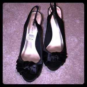Brand new black Fioni heels